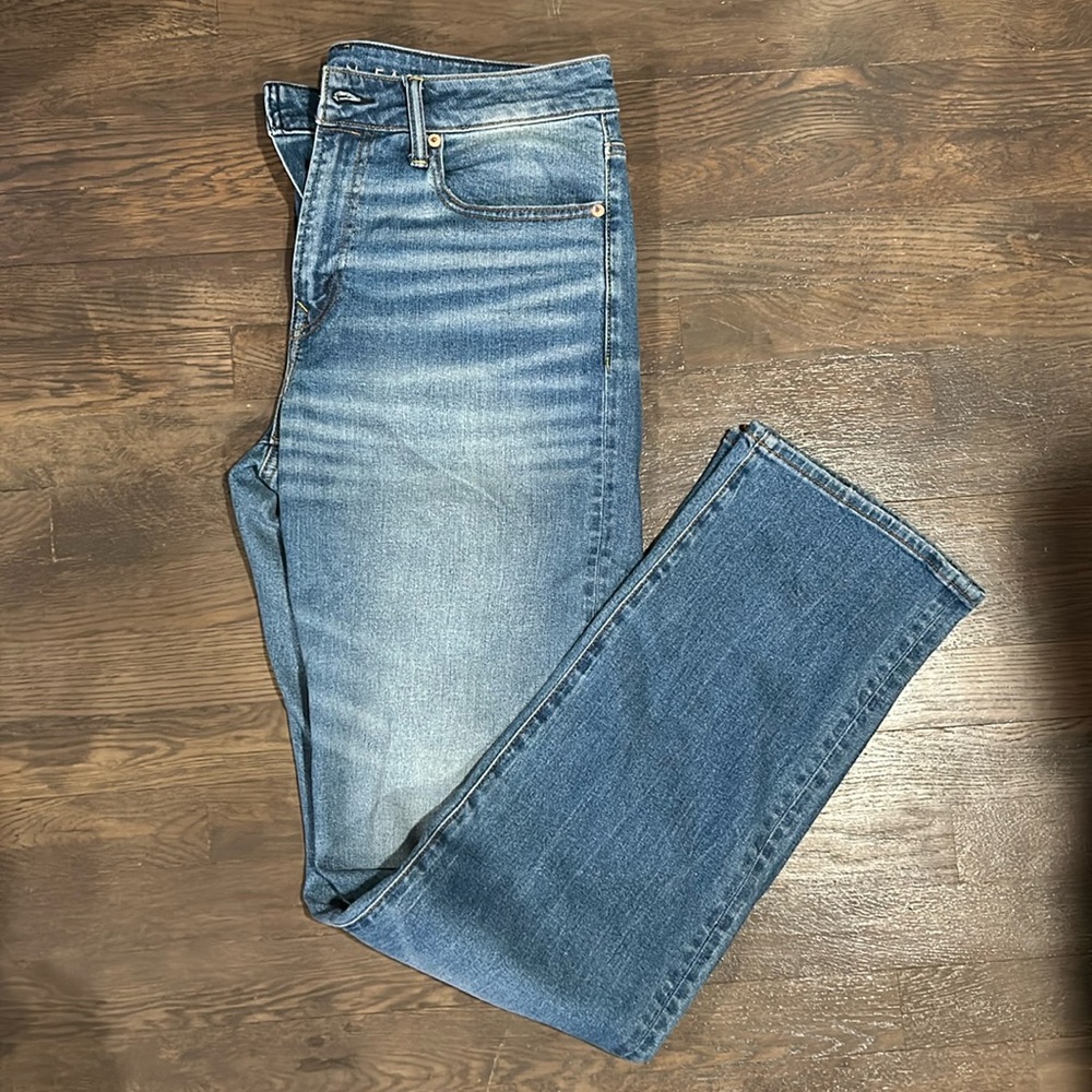 AEO Relaxed Straight Jeans